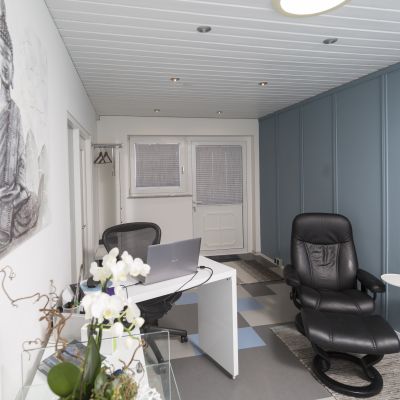 Angelika Andree Therapie Neurofeedback Behandlungszimmer